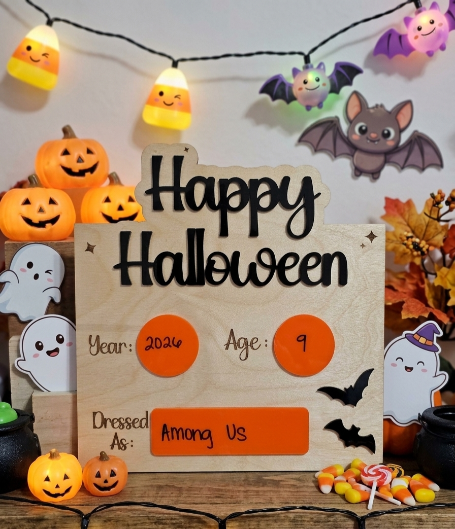 Halloween Photo Board / Yearly Halloween Costume Photo