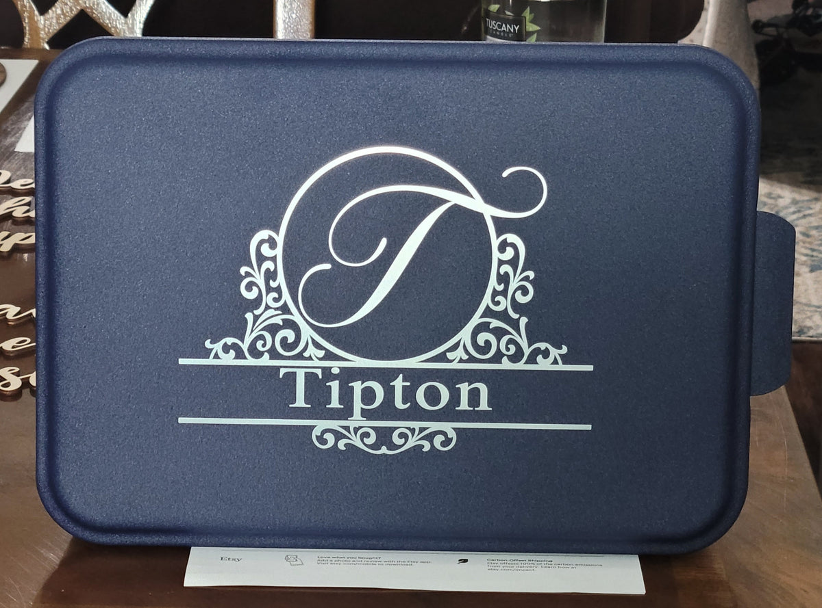 Personalized Engraved Aluminum Cake Pan with Lid - 13x9 Custom Bakeware