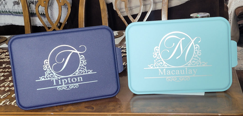 Personalized Engraved Aluminum Cake Pan with Lid - 13x9 Custom Bakeware