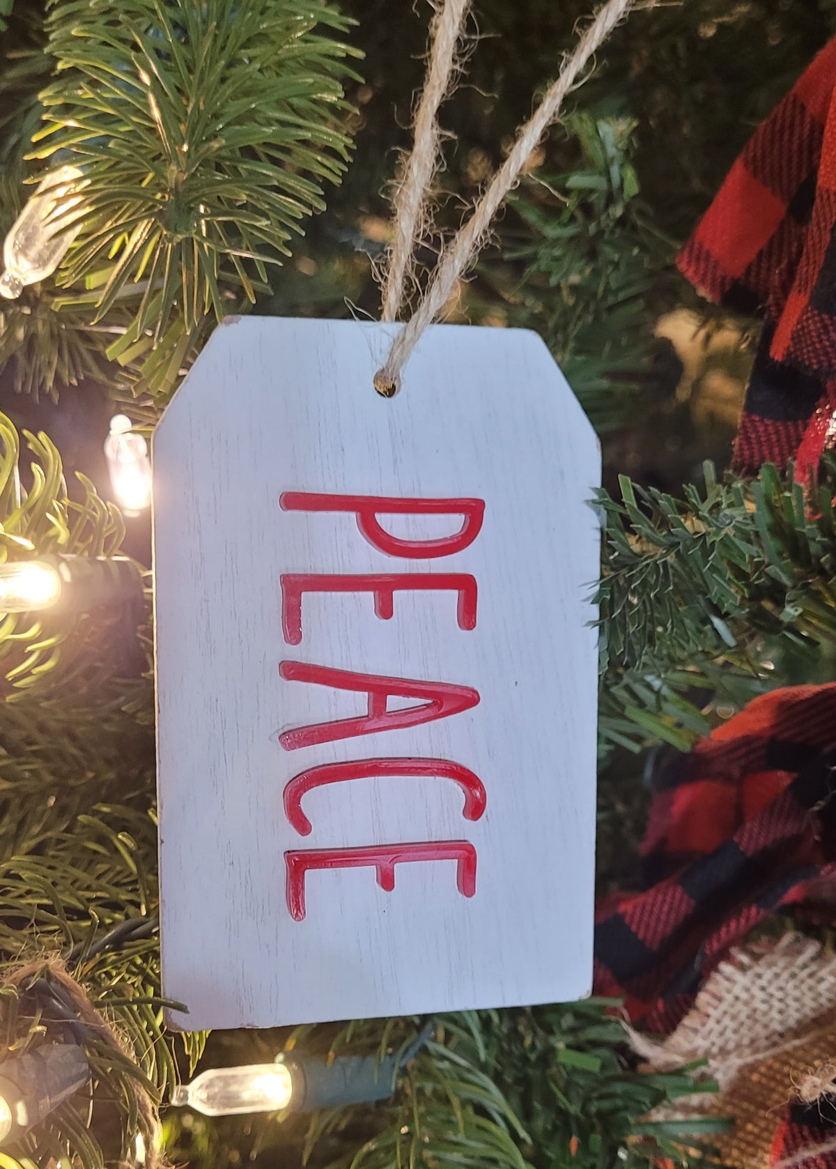 Christmas Wood Ornament: Acrylic Word Tag